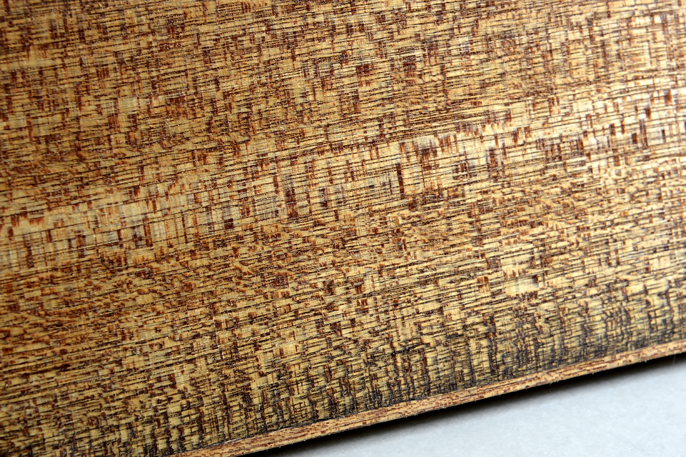 kistje zgm 28 tulipan 7-2025 2014