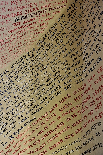 house of words 11-2010 2392