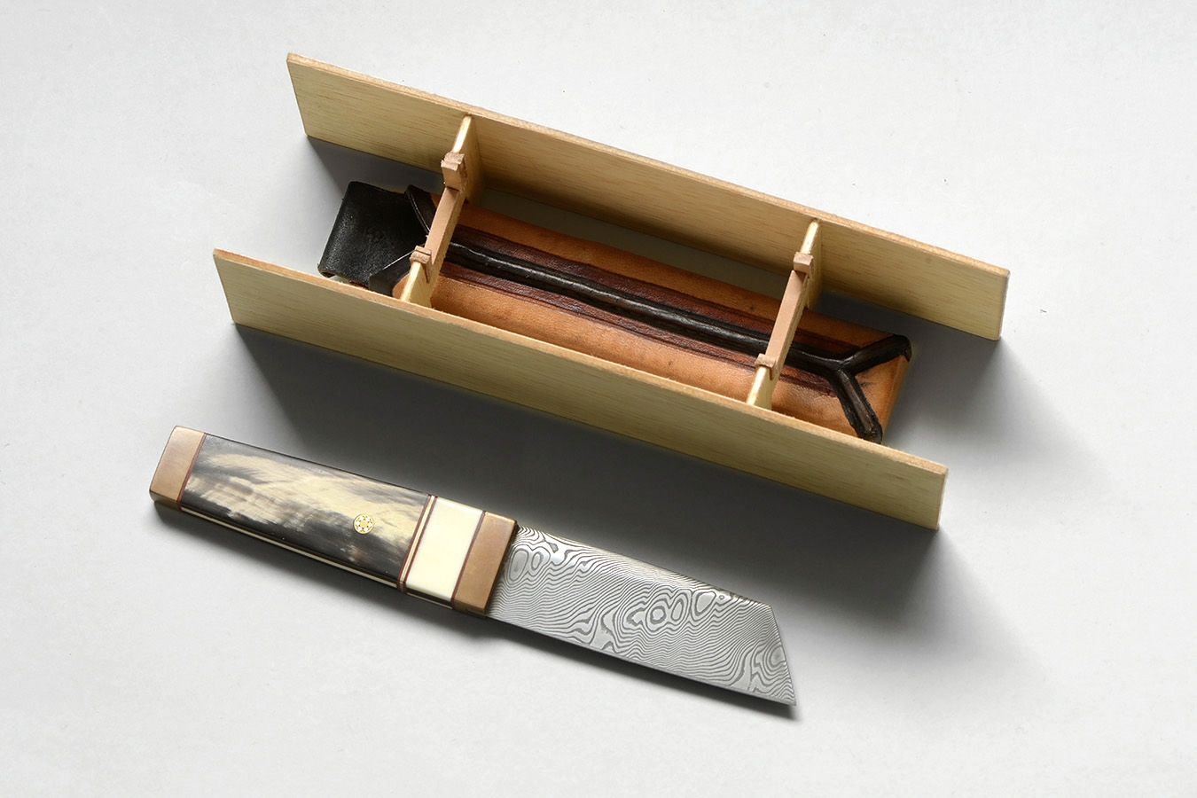 kistje zgm 4 pequod 1-2025 1895